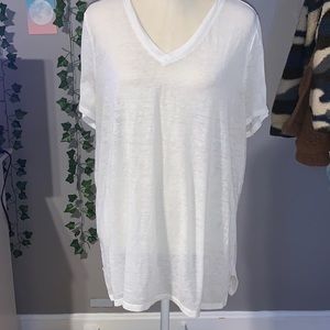 White “roadtrip tee”